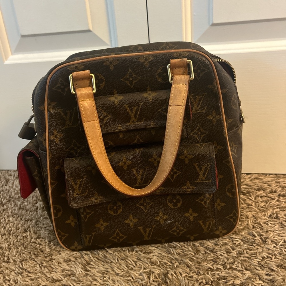 Louie Vuitton hand bag
